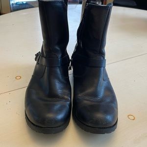 Teva De La Vina Black Leather Side Zip Waterproof Low Boots Size 7.5